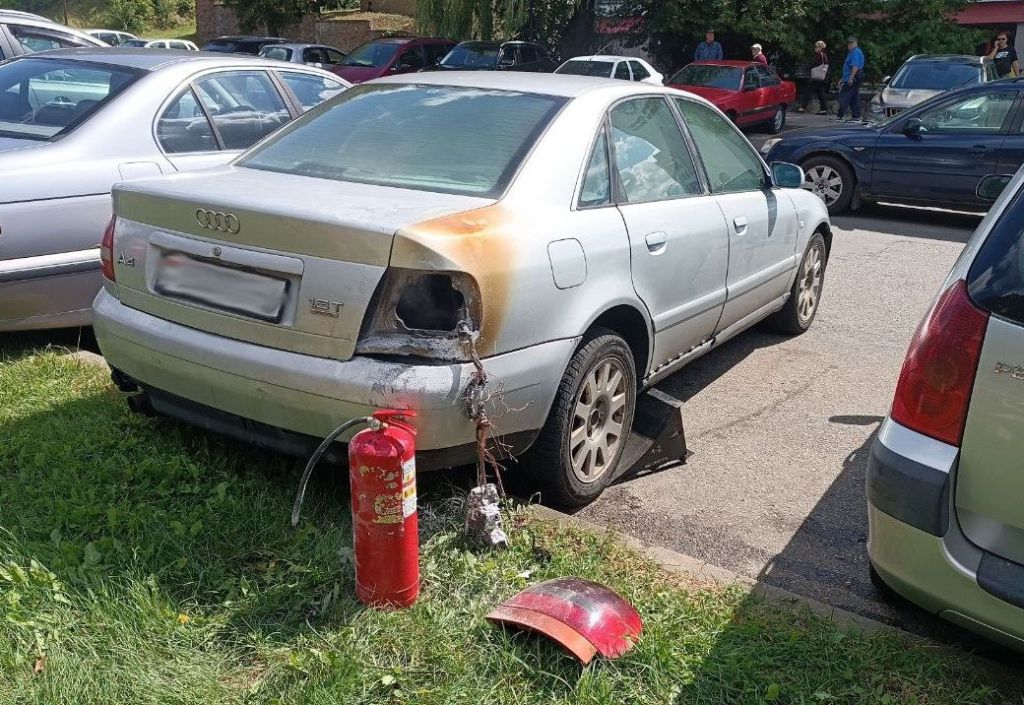 Горели автомобиль и хозпостройка: за прошедшие сутки в Гродненской области зафиксировано 2 пожара