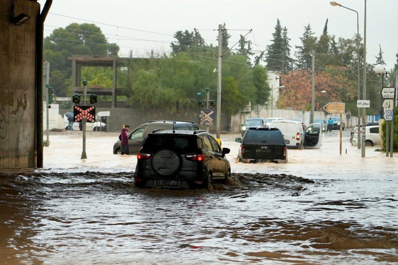 Масштабное наводнение в Тунисе: 4 человека погибли, множество населённых пунктов оказались под водой